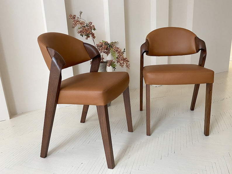 Expertly Crafted Leather Dining Room Chairs - Elegant and Extremely Comfortable for long sitting