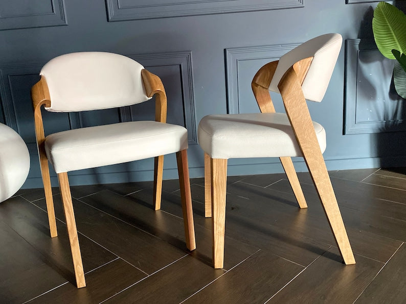 Stylish and Very Comfortable Dining Chairs with Elegant Curves, Solid Oak Chair in Beige Leather, Chairs for Dining Room, Upholstered Chairs