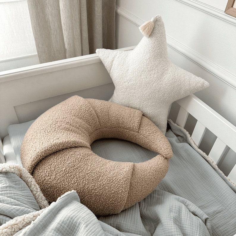 Teddy bucle croissant pillow