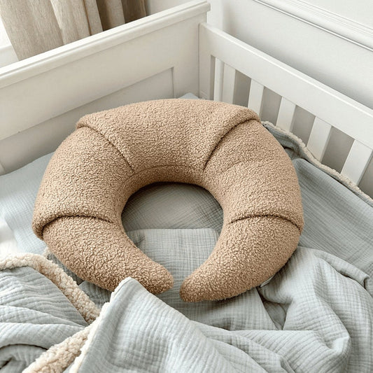 Teddy bucle croissant pillow