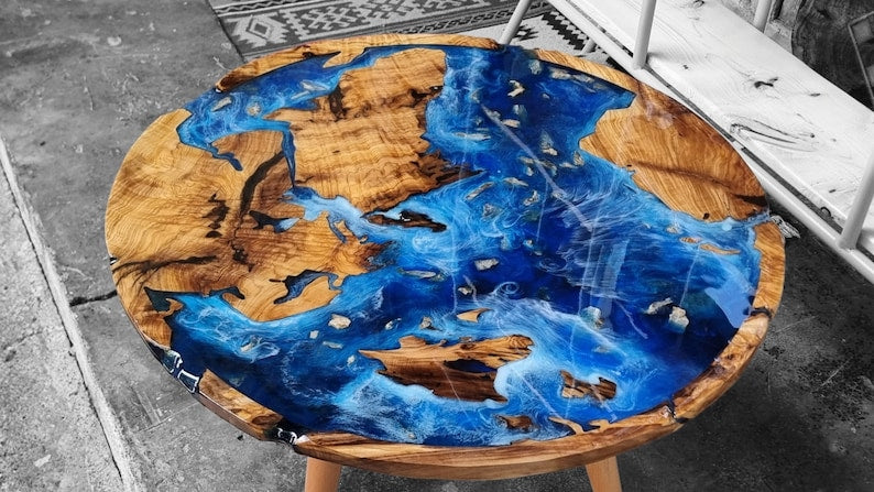 COFFEE TABLE, Round Coffee Table, Handcrafted Accent Epoxy Resin Table For Farmhouse Décor, Decorative Resin Furniture