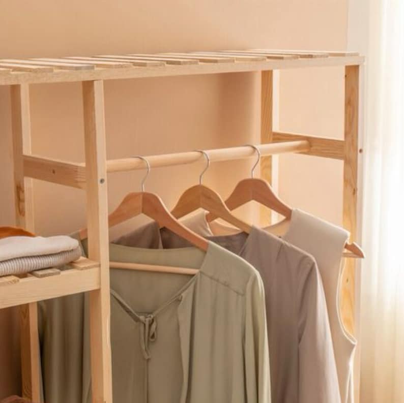 Minimal open wardrobe in oak wood with removable clothes hanger