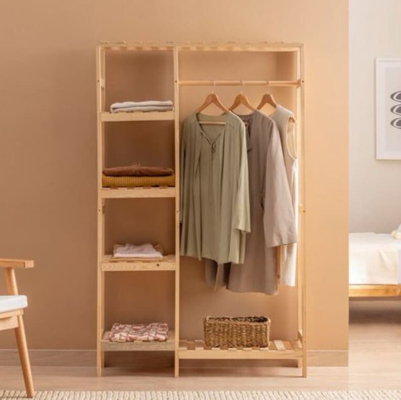 Minimal open wardrobe in oak wood with removable clothes hanger